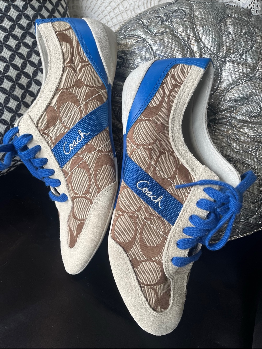 Coach Cream Signature Canvas Sneakers with Bright Blue Trim - Picture 8 of 9